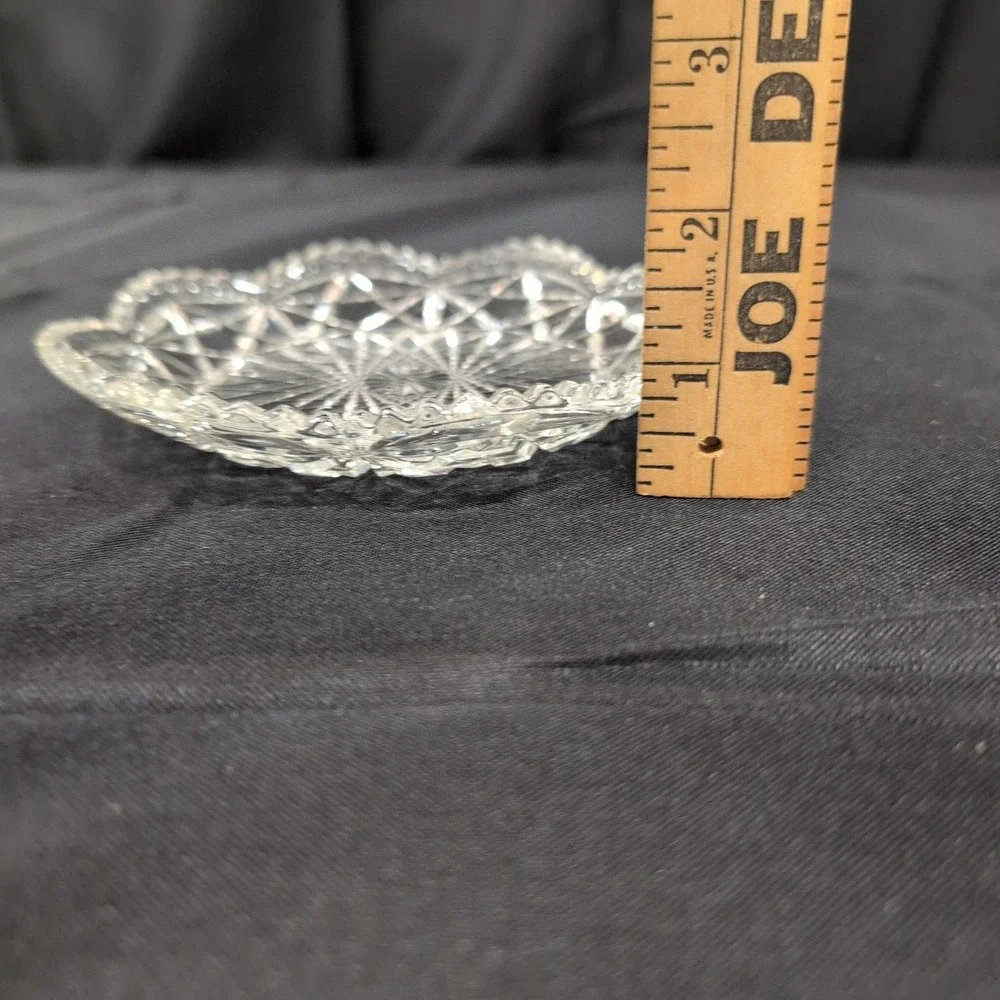 Avon Clear Pressed Glass Trinket Dish Starburst Pattern Scalloped Beaded Rim - Picture 3 of 4